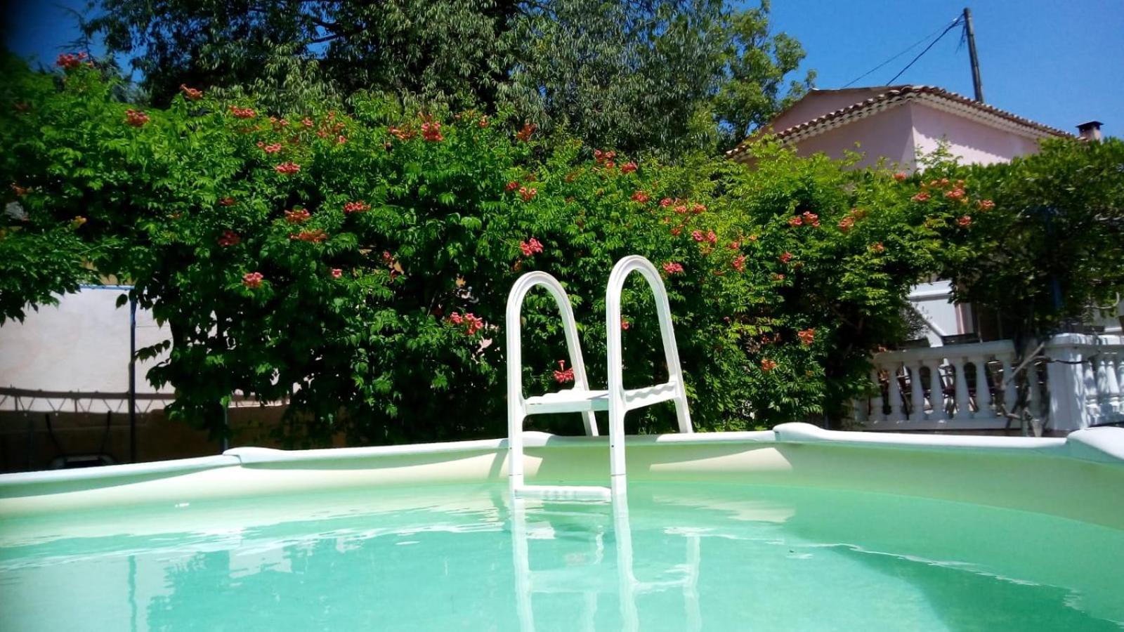 Bed and Breakfast Au Nid De Mes Anges Entrecasteaux Экстерьер фото