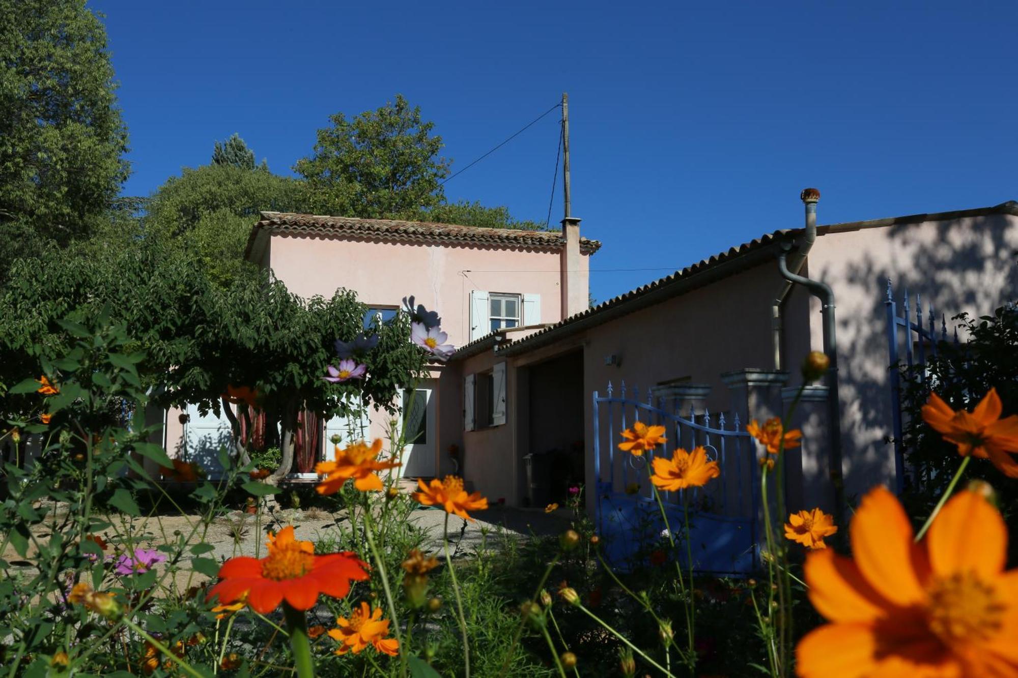 Bed and Breakfast Au Nid De Mes Anges Entrecasteaux Экстерьер фото